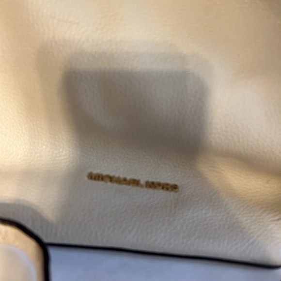 Michael Kor shoulder bag - Picture 2 of 5